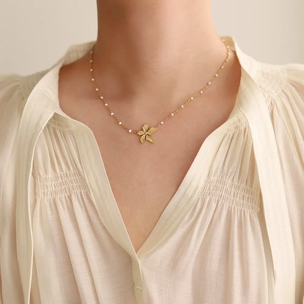 Golden Flower Necklace - FY0080